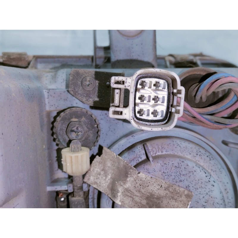 Recambio de faro derecho para tata safari 42fd referencia OEM IAM   