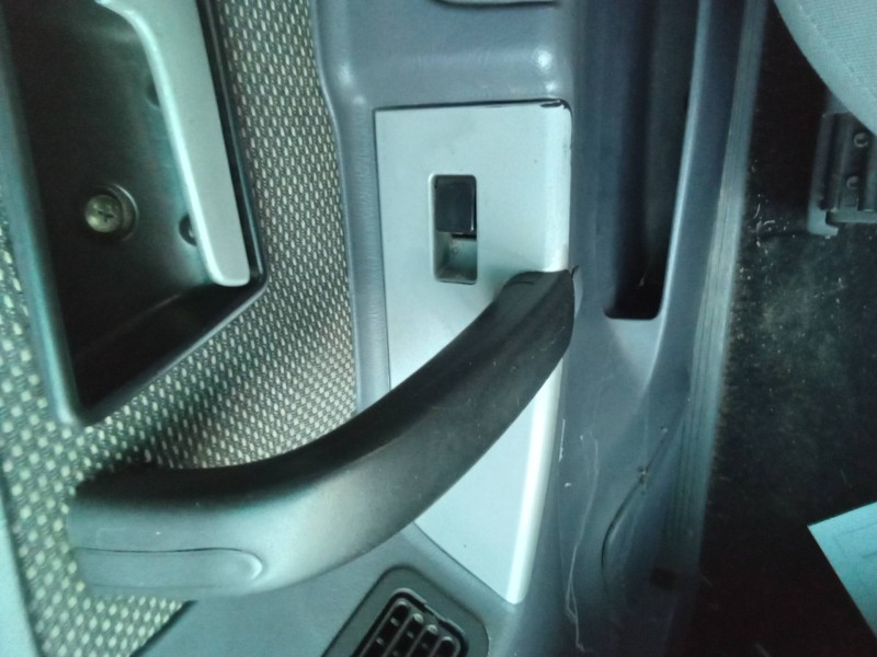 Recambio de mando elevalunas delantero derecho para tata safari 42fd referencia OEM IAM   