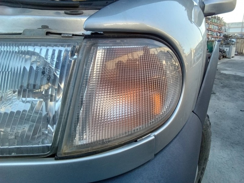 Recambio de piloto delantero izquierdo para tata safari 42fd referencia OEM IAM 15900000L  