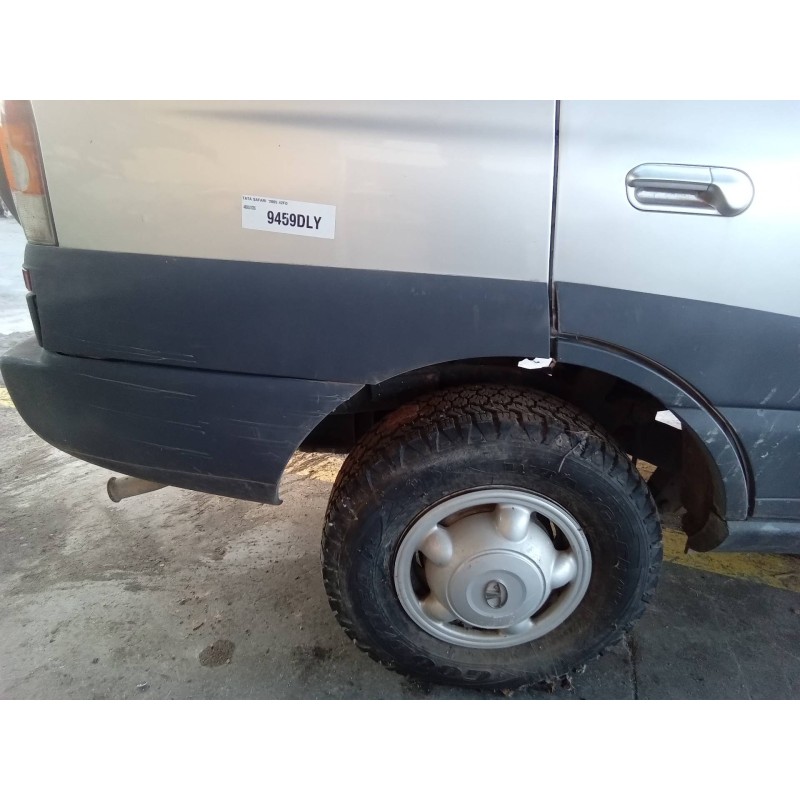 Recambio de aletin trasero derecho para tata safari 42fd referencia OEM IAM 269981506343  
