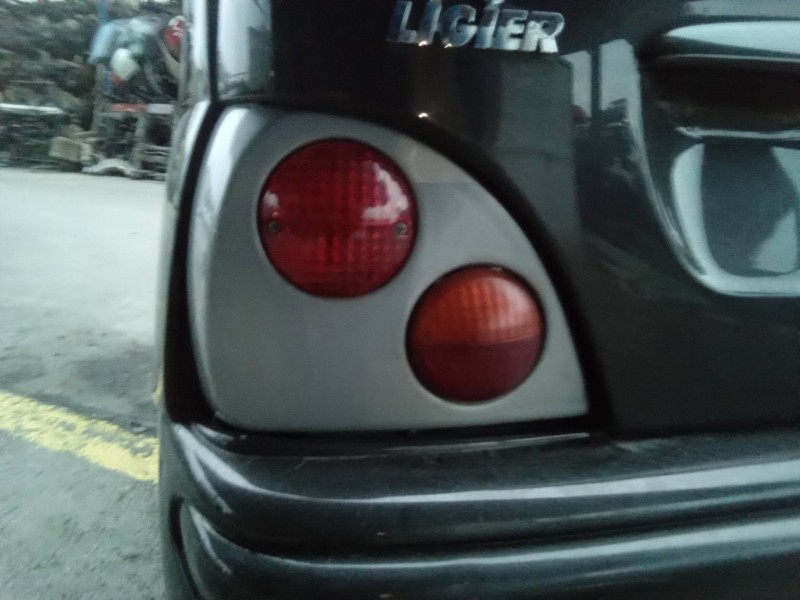 Recambio de piloto trasero izquierdo para ligier js20 referencia OEM IAM 3241  