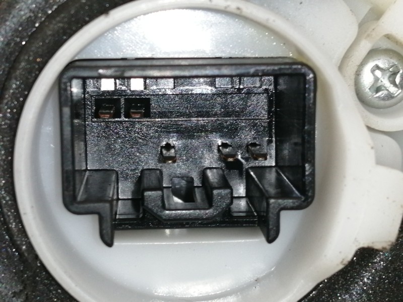 Recambio de cerradura puerta trasera derecha para mazda 6 lim. (gh) 1.8 120cv active (4-ptas.) referencia OEM IAM F96G01R1 7L04B