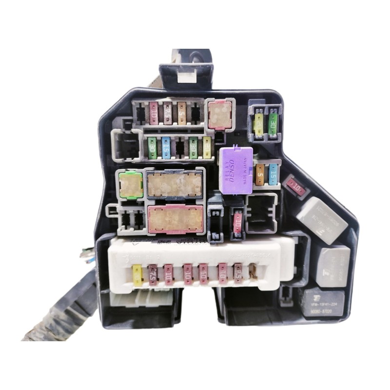 Recambio de caja reles / fusibles para toyota yaris active referencia OEM IAM 821150DF70B  