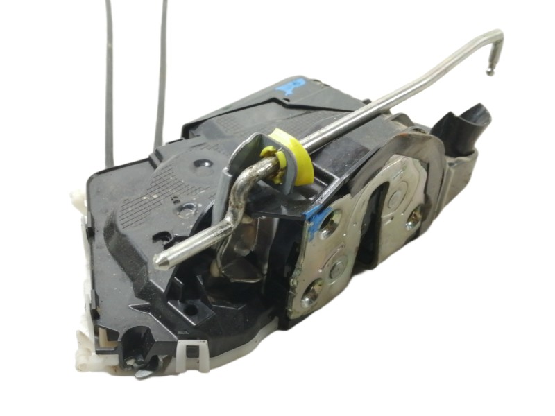 Recambio de cerradura puerta delantera izquierda para toyota yaris active referencia OEM IAM 14311140F3 14311140 151011