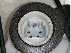 Recambio de cerradura puerta trasera derecha para toyota yaris active referencia OEM IAM U2014110F2 151010  2