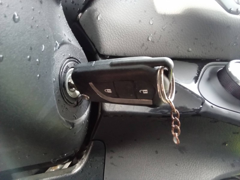 Recambio de conmutador de arranque para toyota yaris active referencia OEM IAM 450200D04 8978202010 / 6253440000 H5D77730 / 4131