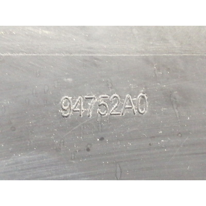 Recambio de guantera para toyota yaris active referencia OEM IAM 555500D151 555500D171 / 555510D150 555520D130 / 555520D150