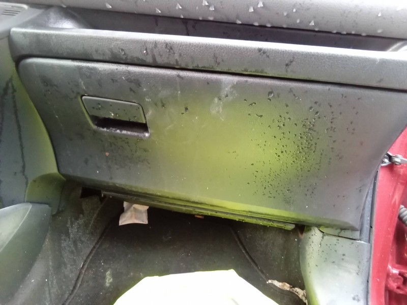 Recambio de guantera para toyota yaris active referencia OEM IAM 555500D151 555500D171 / 555510D150 555520D130 / 555520D150