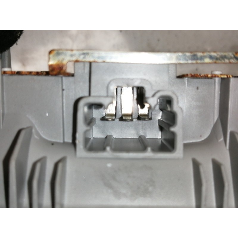 Recambio de luz interior para toyota yaris active referencia OEM IAM 812600D070  