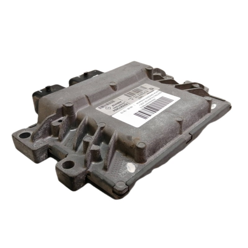 Recambio de centralita motor uce para dacia sandero ambiance referencia OEM IAM 8200672654  