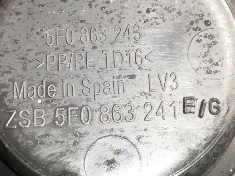 Recambio de apoyabrazos central para seat leon (5f1) style referencia OEM IAM 5F0864981A  