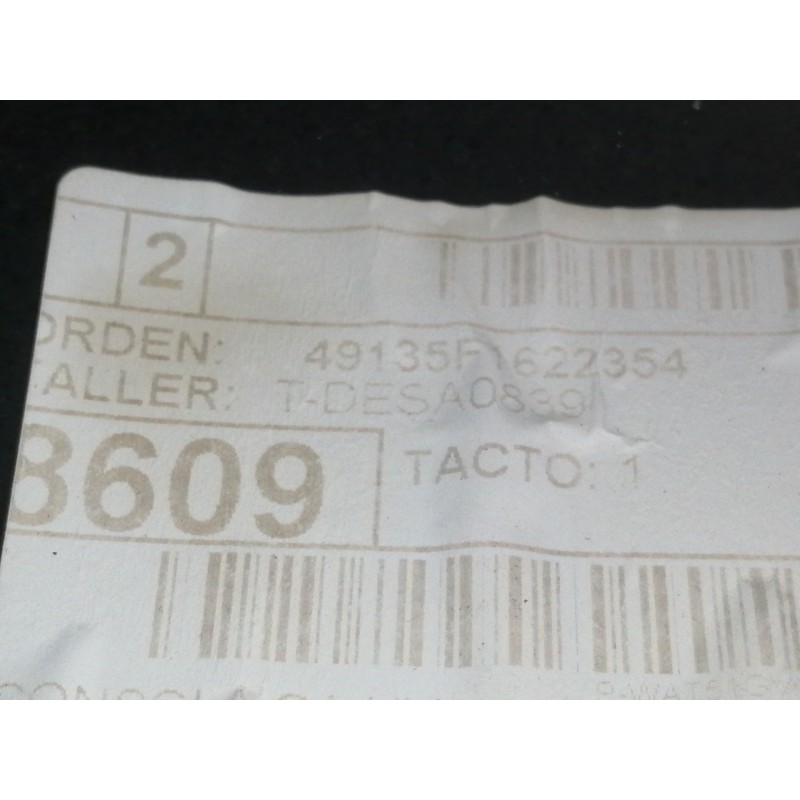 Recambio de apoyabrazos central para seat leon (5f1) style referencia OEM IAM 5F0864981A  