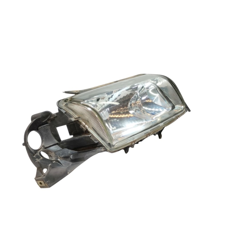 Recambio de faro derecho para volvo s80 berlina 2.5 d referencia OEM IAM   