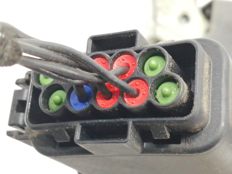 Recambio de cerradura puerta delantera derecha para ford mondeo ber. (ca2) ghia referencia OEM IAM 8M2AR21812AA 915733 