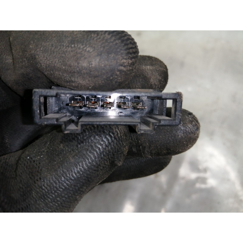 Recambio de retrovisor derecho para volkswagen golf iii berlina (1h1) 2.0 referencia OEM IAM 40486  