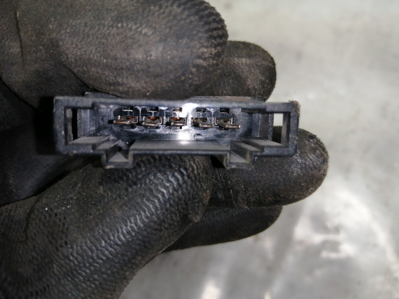 Recambio de retrovisor derecho para volkswagen golf iii berlina (1h1) 2.0 referencia OEM IAM 40486  