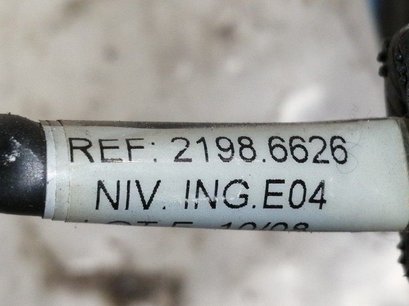 Recambio de retrovisor derecho para ford mondeo ber. (ca2) ghia referencia OEM IAM 212876122 21986626 