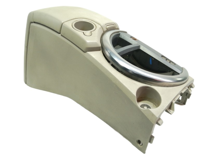 Recambio de apoyabrazos central para ssangyong kyron 200 xdi limited referencia OEM IAM   