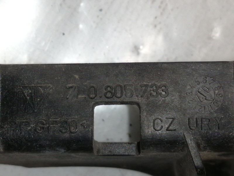 Recambio de soporte para volkswagen touareg (7l6) v6 tdi referencia OEM IAM   