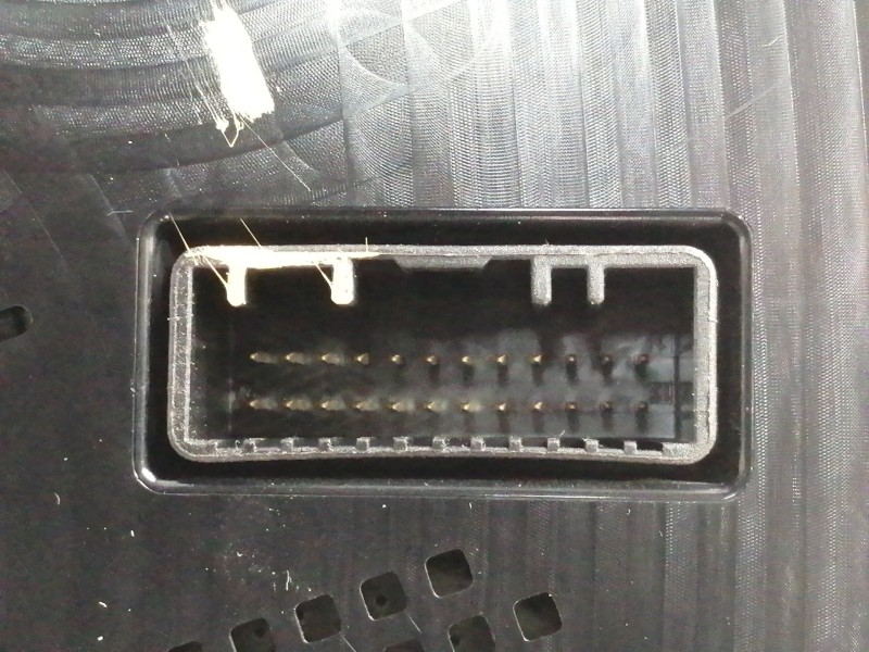 Recambio de cuadro instrumentos para renault megane iii berlina 5 p dynamique referencia OEM IAM RNI248100054R A2C53285113 A2C53