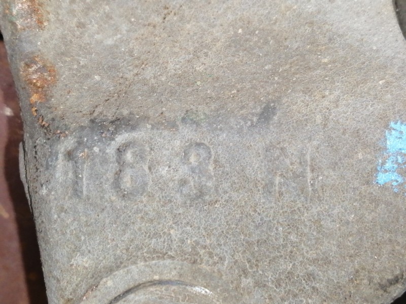 Recambio de mangueta delantera izquierda para renault megane iii berlina 5 p dynamique referencia OEM IAM 183N  