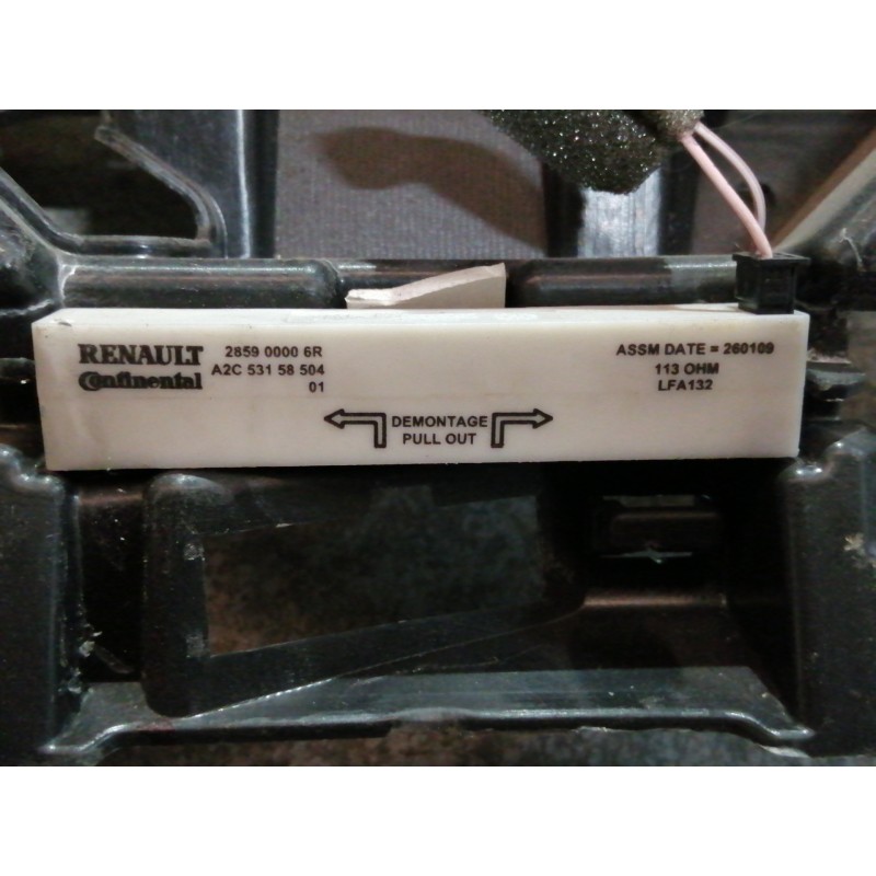 Recambio de salpicadero para renault megane iii berlina 5 p dynamique referencia OEM IAM 681000023R 285900006R 985250003R 609768