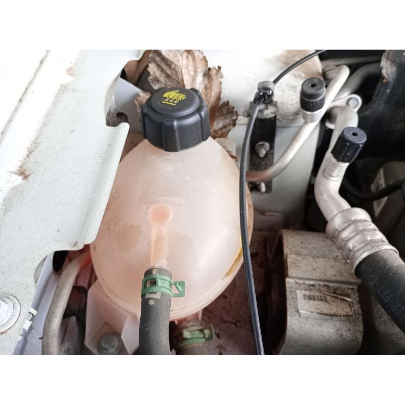 Recambio de deposito expansion para dacia duster ambiance 4x2 referencia OEM IAM   