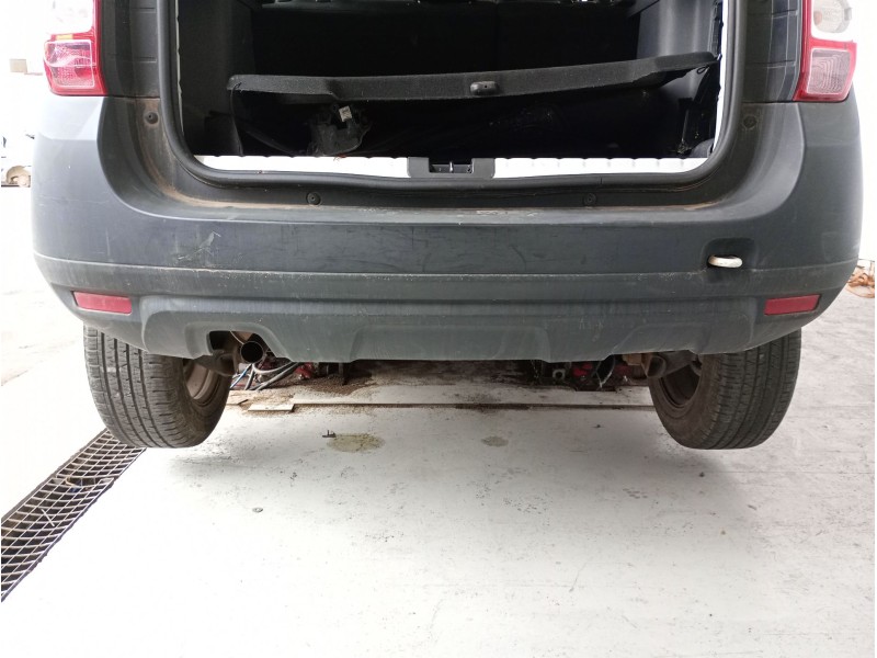 Recambio de paragolpes trasero para dacia duster ambiance 4x2 referencia OEM IAM   