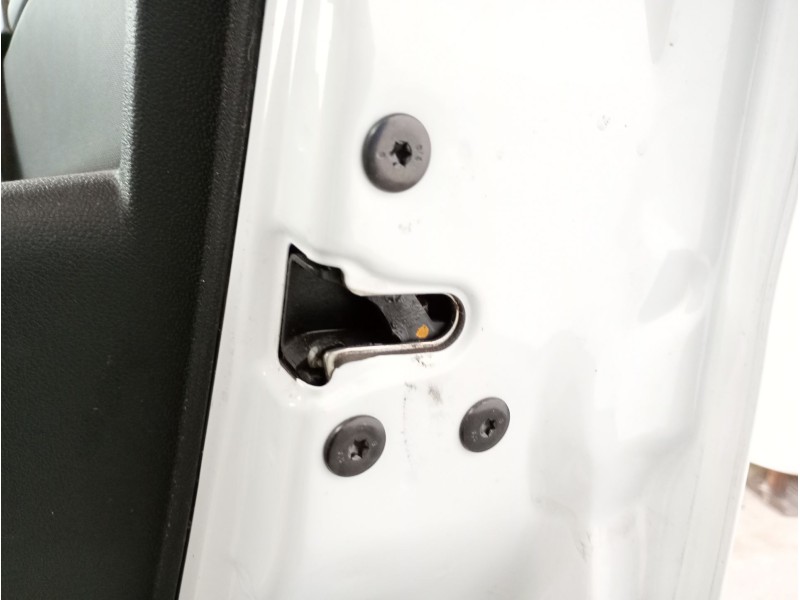Recambio de cerradura puerta delantera derecha para dacia duster ambiance 4x2 referencia OEM IAM   