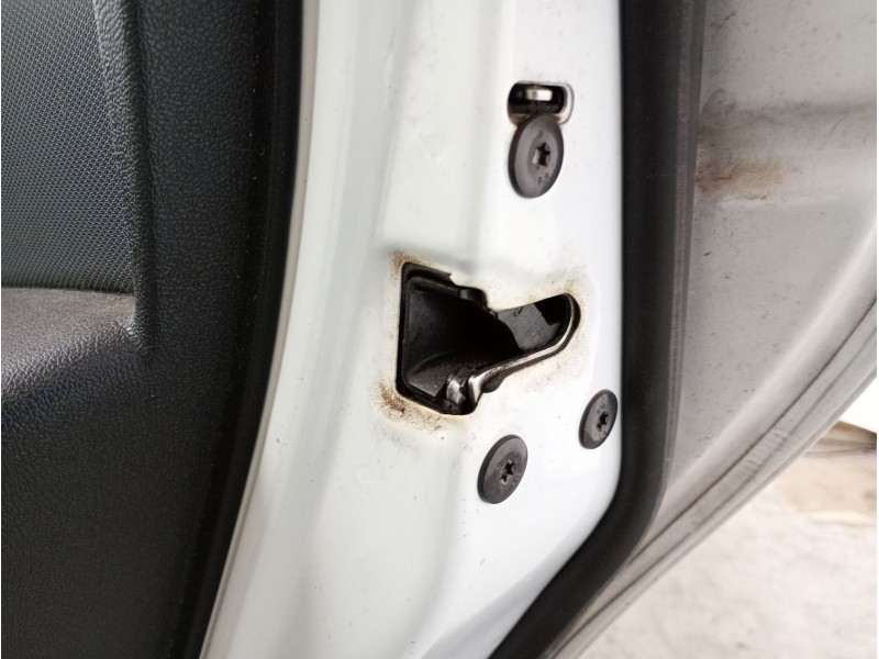 Recambio de cerradura puerta trasera derecha para dacia duster ambiance 4x2 referencia OEM IAM   