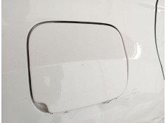 Recambio de tapa exterior combustible para dacia duster ambiance 4x2 referencia OEM IAM 684R344A 8200389403  2