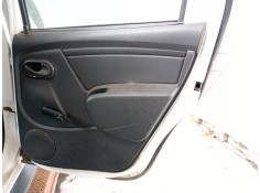 Recambio de guarnecido puerta trasera derecha para dacia duster ambiance 4x2 referencia OEM IAM    2