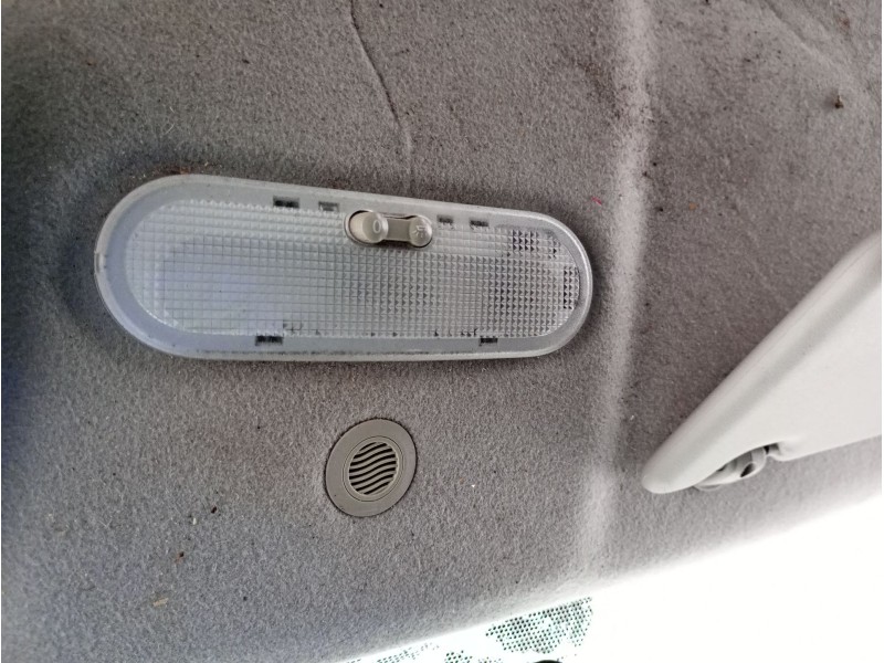 Recambio de luz interior para dacia duster ambiance 4x2 referencia OEM IAM   