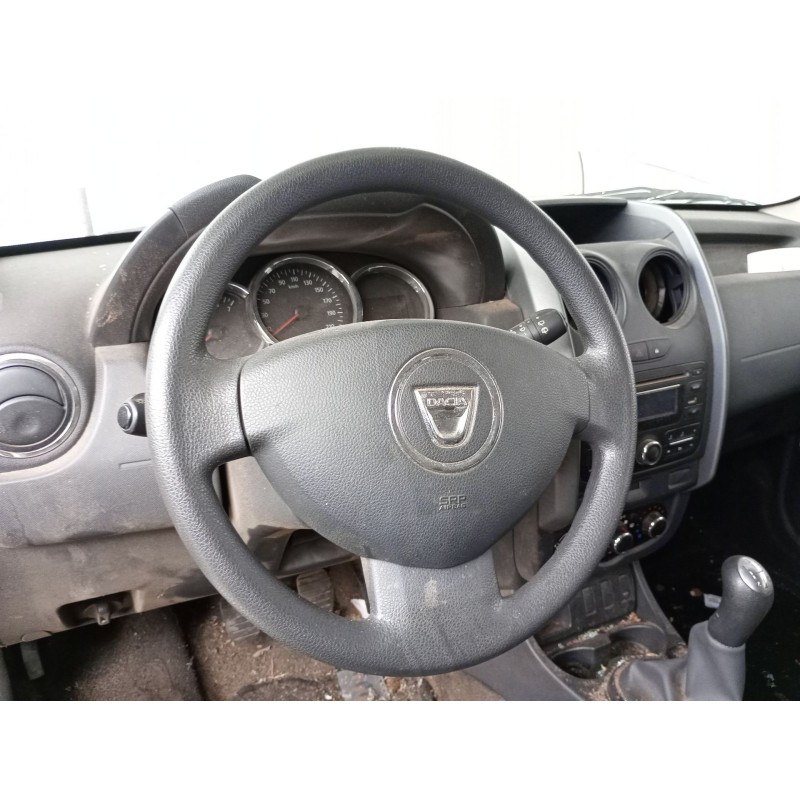 Recambio de volante para dacia duster ambiance 4x2 referencia OEM IAM   