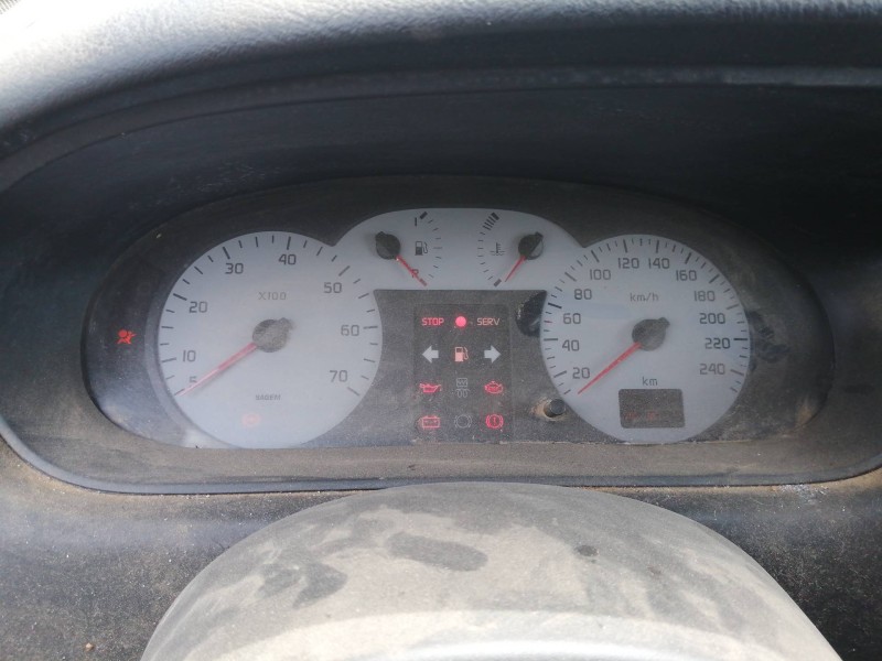 Recambio de cuadro instrumentos para renault scenic rx4 (ja0) 1.9 dci referencia OEM IAM P8200038777 216585928 NS03653187 216585