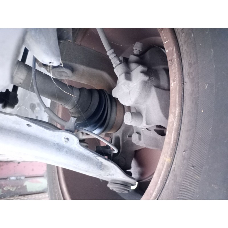 Recambio de mangueta delantera izquierda para renault scenic ii authentique referencia OEM IAM   