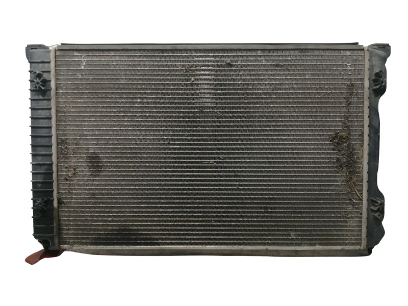 Recambio de radiador agua para audi a4 avant (8e) 2.0 fsi referencia OEM IAM 8E0121251L  