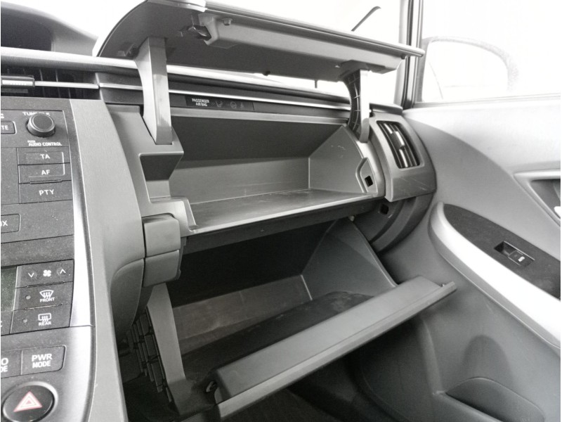 Recambio de guantera para toyota prius (nhw30) plug-in hybrid advance referencia OEM IAM   