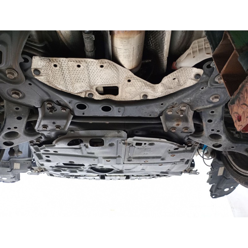 Recambio de puente delantero para toyota prius (nhw30) plug-in hybrid advance referencia OEM IAM   