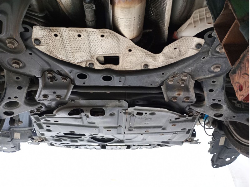 Recambio de puente delantero para toyota prius (nhw30) plug-in hybrid advance referencia OEM IAM   