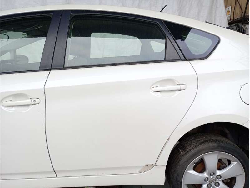 Recambio de puerta trasera izquierda para toyota prius (nhw30) plug-in hybrid advance referencia OEM IAM   