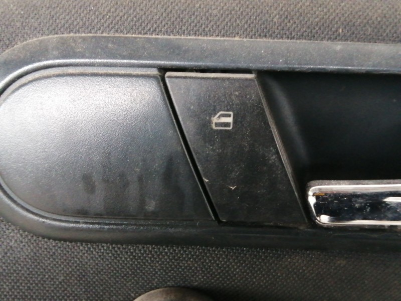 Recambio de puerta delantera derecha para seat ibiza (6l1) f.r. referencia OEM IAM   