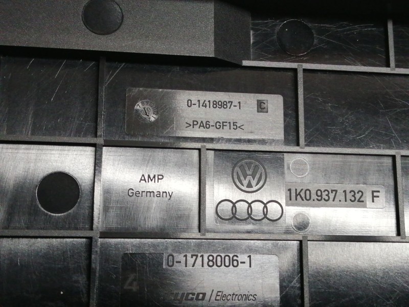 Recambio de caja reles / fusibles para volkswagen passat berlina (3c2) advance referencia OEM IAM   