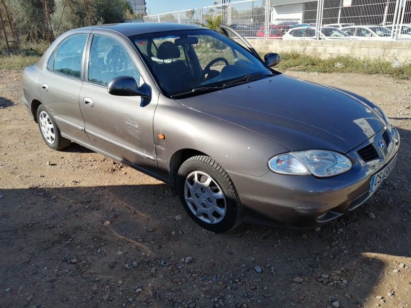 hyundai lantra berlina (rd) del año 1999