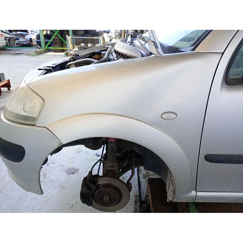 Recambio de aleta delantera izquierda para citroën c3 1.4 hdi sx plus referencia OEM IAM   