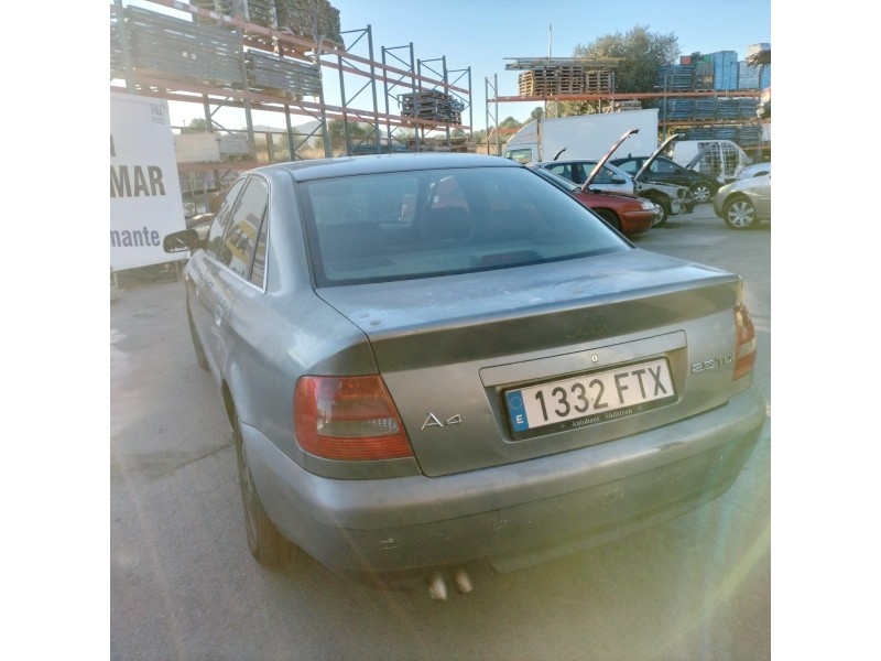 audi a4 berlina (b5) del año 2007