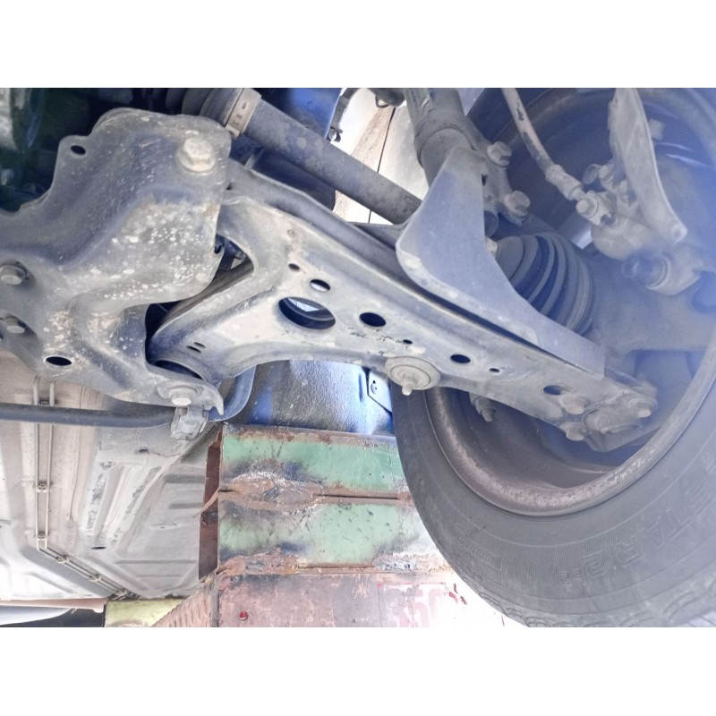 Recambio de brazo suspension inferior delantero izquierdo para volkswagen polo berlina (6n2) conceptline referencia OEM IAM   