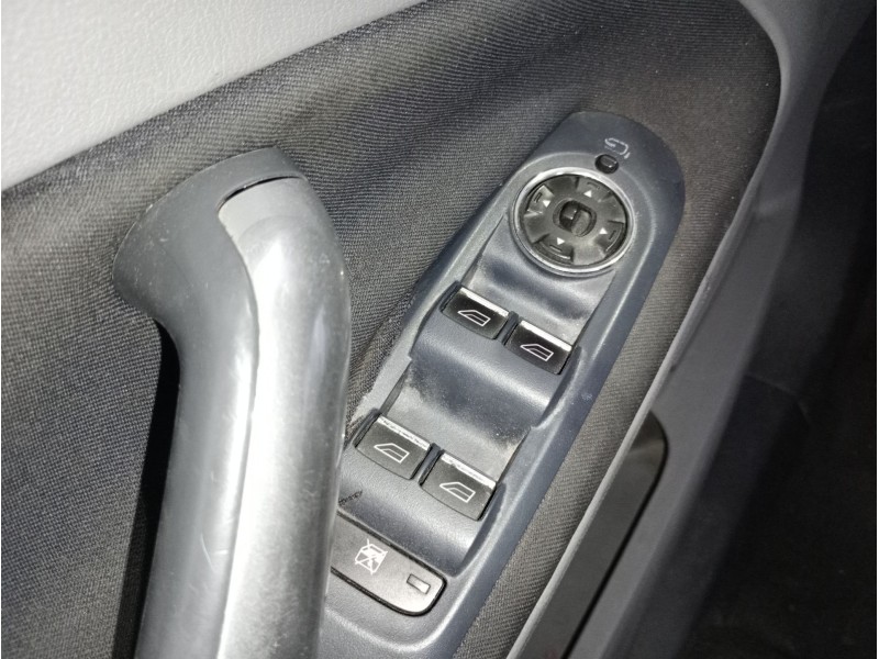 Recambio de mando elevalunas delantero izquierdo para ford mondeo iv turnier (ba7) 2.0 tdci referencia OEM IAM   