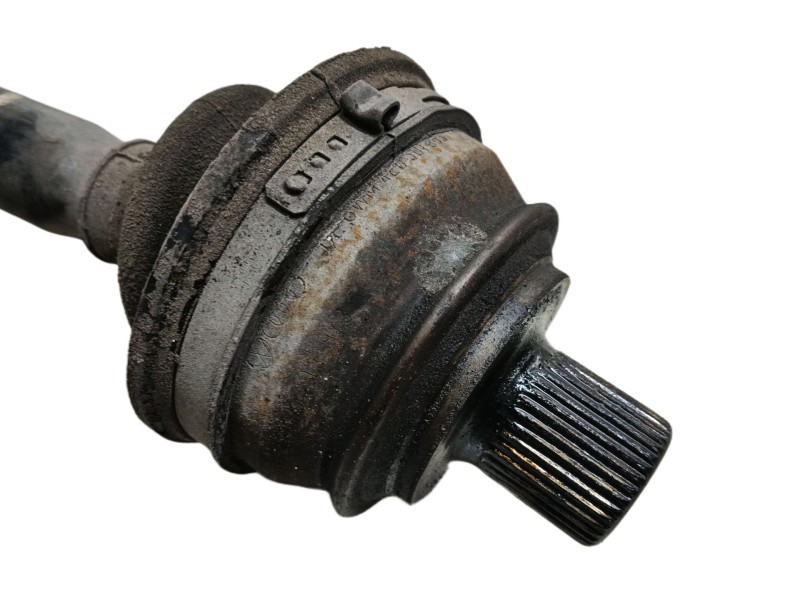 Recambio de transmision trasera derecha para audi a8 (4e2) 4.2 quattro referencia OEM IAM  4E0501203C 