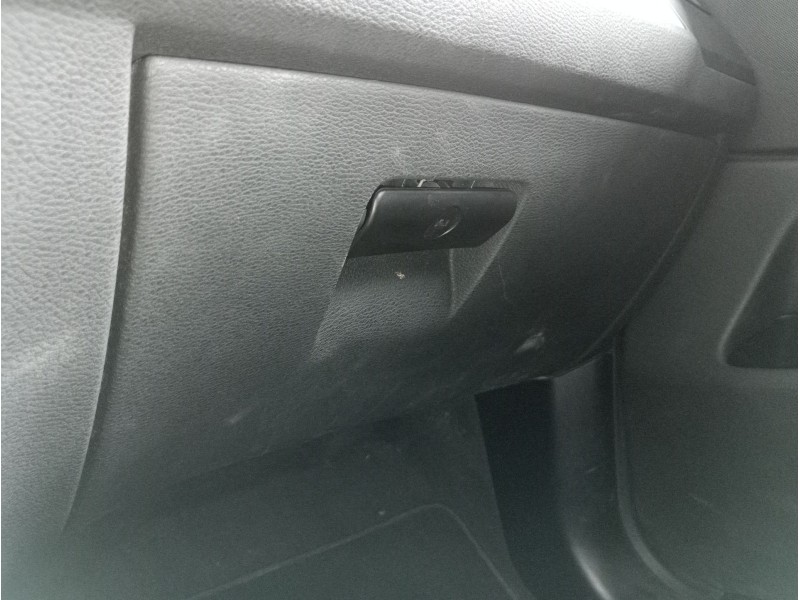 Recambio de guantera para bmw x3 (e83) xdrive 20 d referencia OEM IAM   